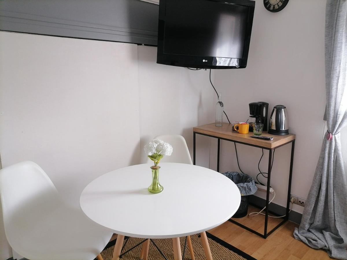 Sceaux-du-Gatinais Chez Sophie Et Thibault酒店 外观 照片